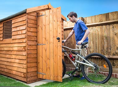 Bespoke sheds or ready made sheds – which are better?